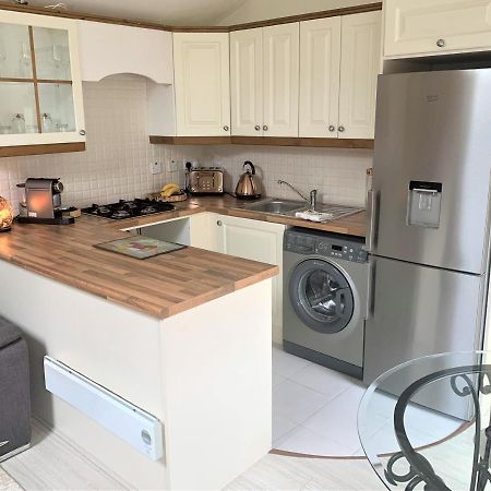 Naas 2 Bedroom Back Garden Escape Экстерьер фото
