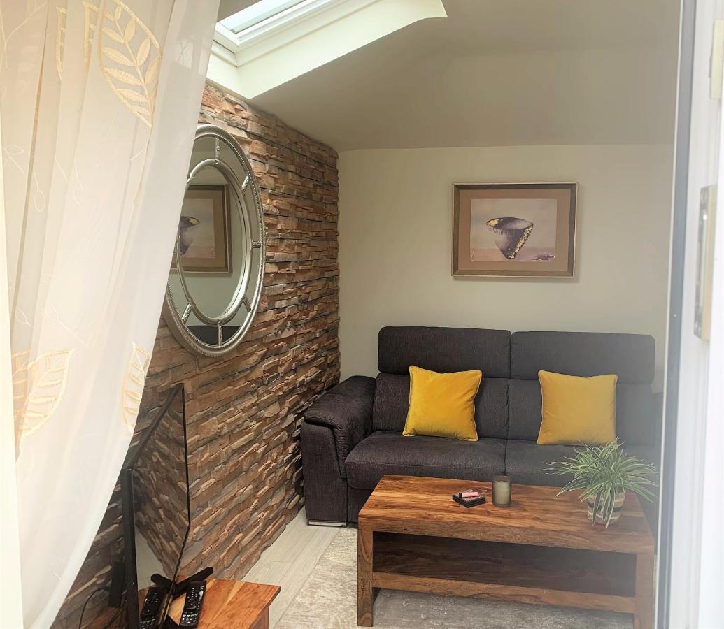 Naas 2 Bedroom Back Garden Escape Экстерьер фото